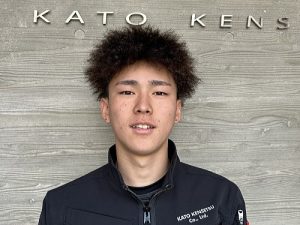 小池　徹太